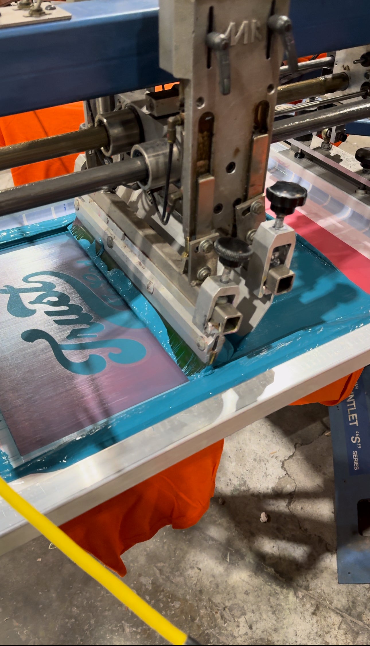 Screen Printing Starter Bundle – MOQ 25 Shirts